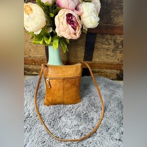 Unknown Source - Beautiful Soft Tan Leather Boho Crossbody Shoulder Bag
